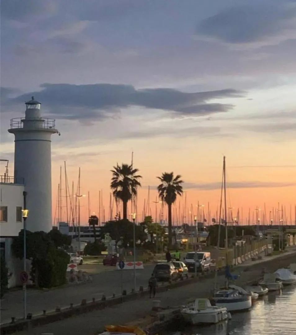 Incantevole, Casa Annetta 800 Mt Dal Mare Viareggio Apartamento
