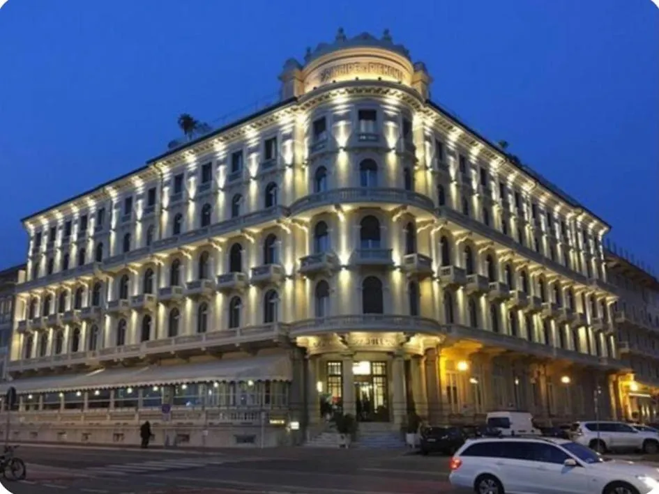 Incantevole, Casa Annetta 800 Mt Dal Mare Viareggio Apartamento